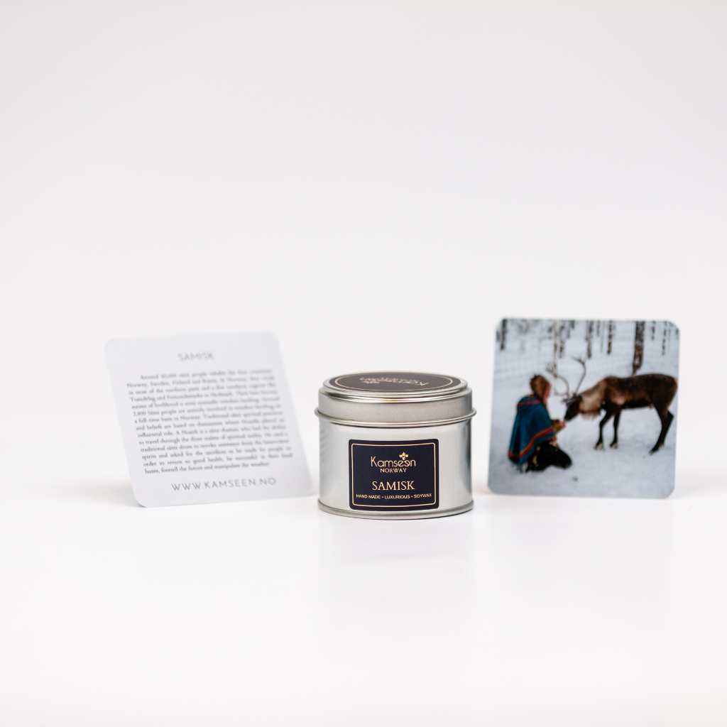 SCENTED CANDLE SAMISK- Cinnamon, Fressia, Cedarwood